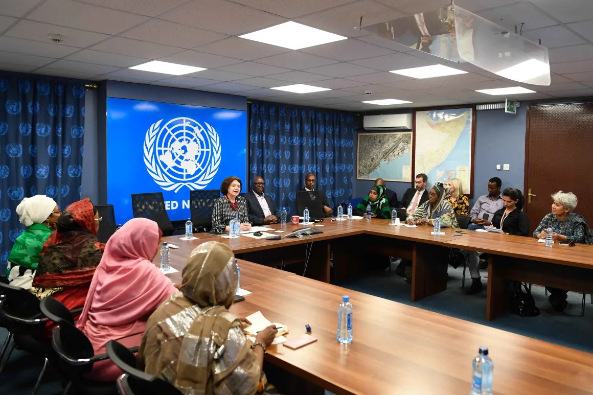UN’s top political official visits Somalia, discusses priority issues with Government and civil society